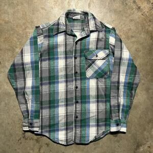 Vintage 80s Prentiss Outdoors Green Plaid Thick Flannel